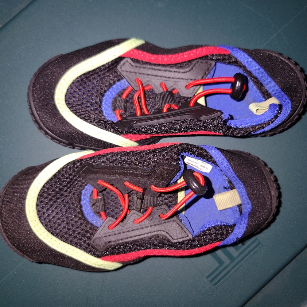 Water shoes